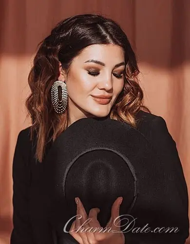 Anya, 26